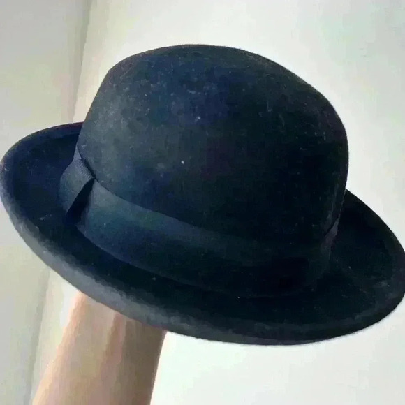 H&M Bowler Black Cosplay Costume Stylish Felt Hat One Size Halloween Accessory - Picture 3 of 9